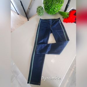 DYNAMITE Beau jeans style jegging trop confortable !💤